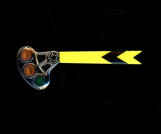 Semaphore (Yellow-Black) Pin